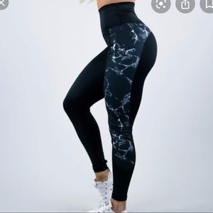 BuffBunny Marble leggings